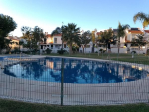 Chalet adosado con piscina, Caleta De Vélez